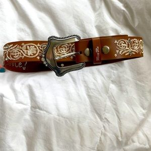 *NWT* Miss Me Belt